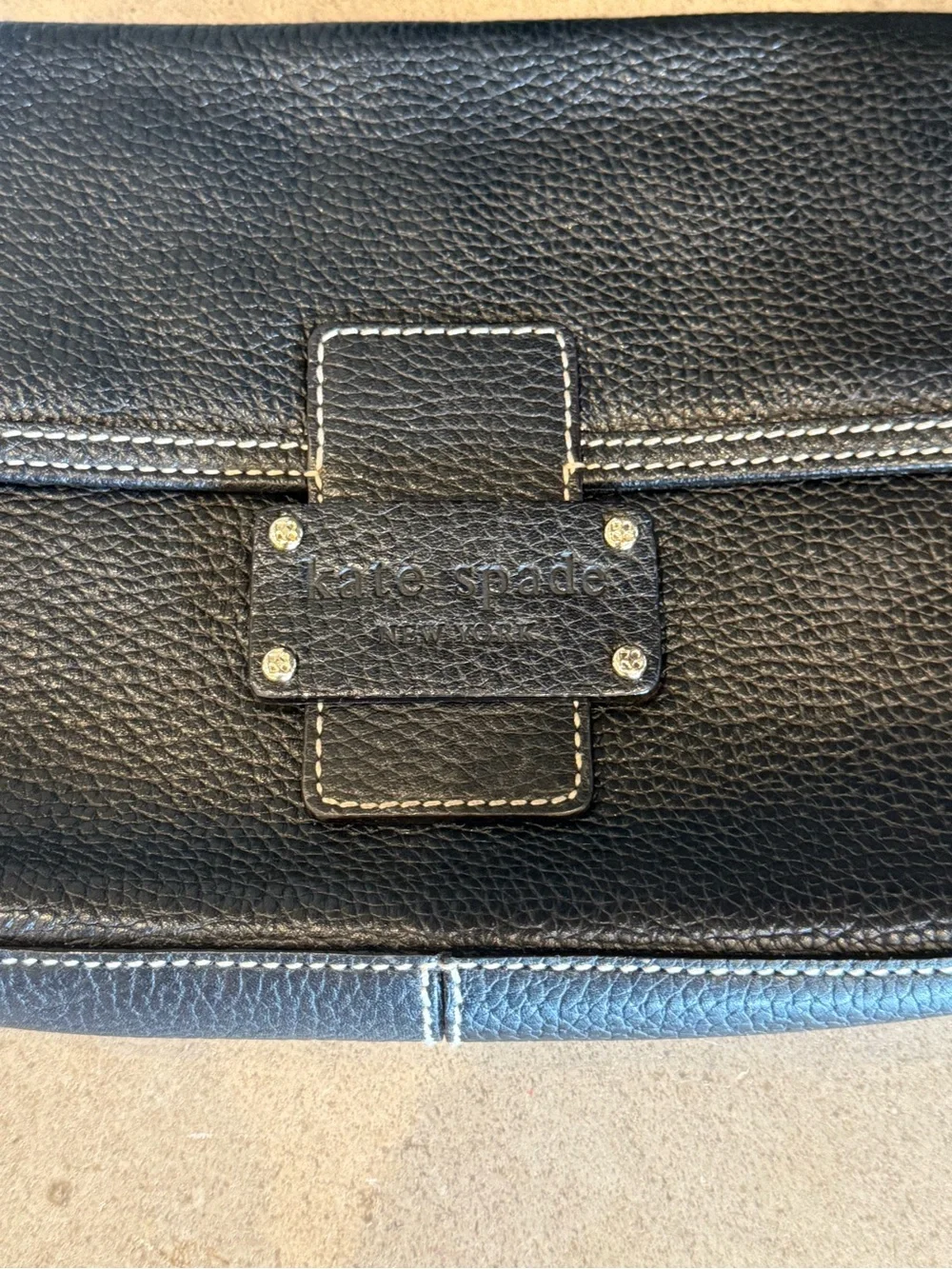 Kate Spade Shoulder Bag - Classic Pebbled Design